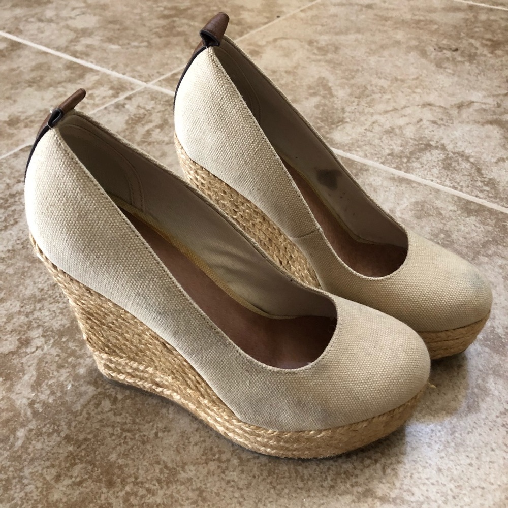 Aldo Tan Color Wedges Size 6 (36)